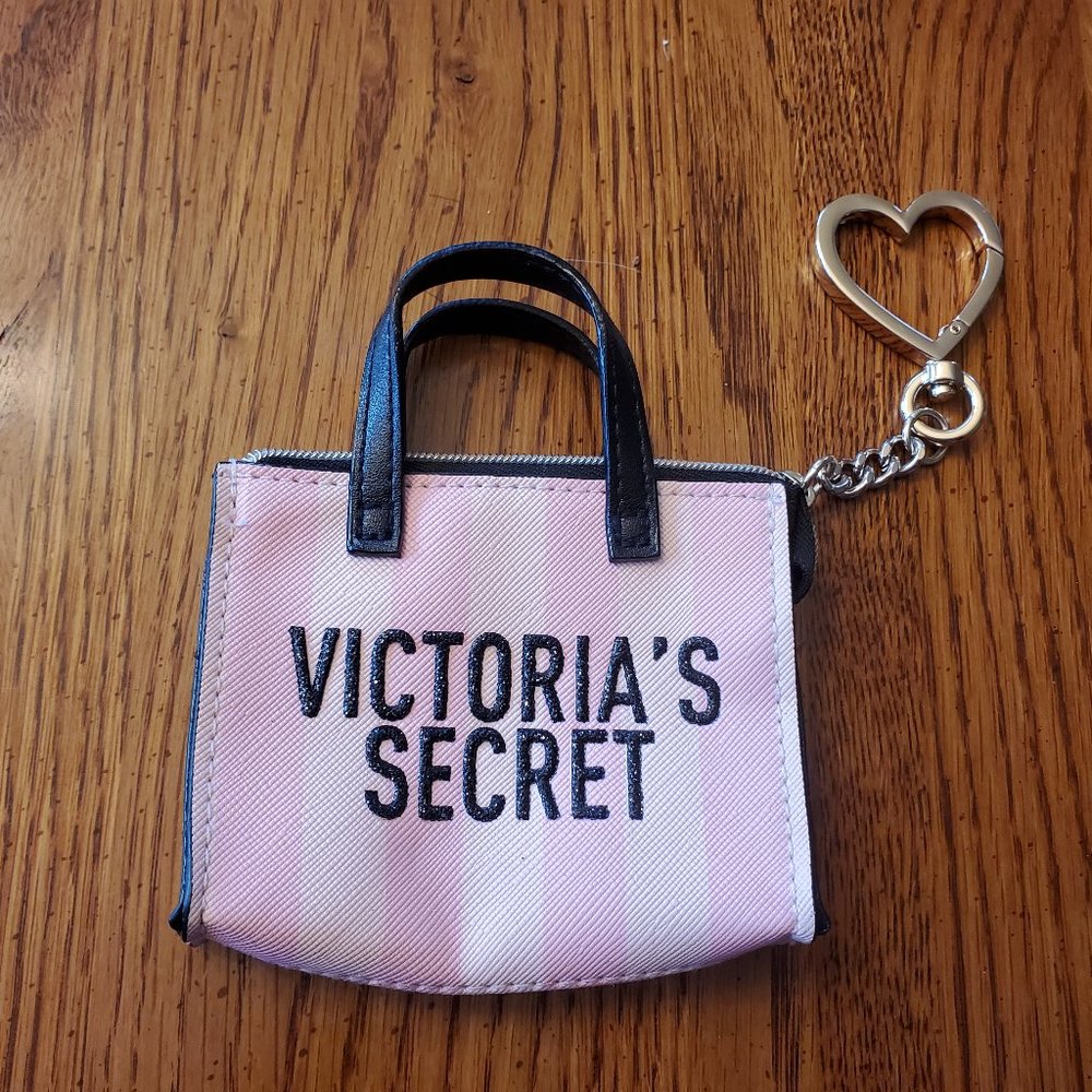 Victoria's secret card holder w key chain